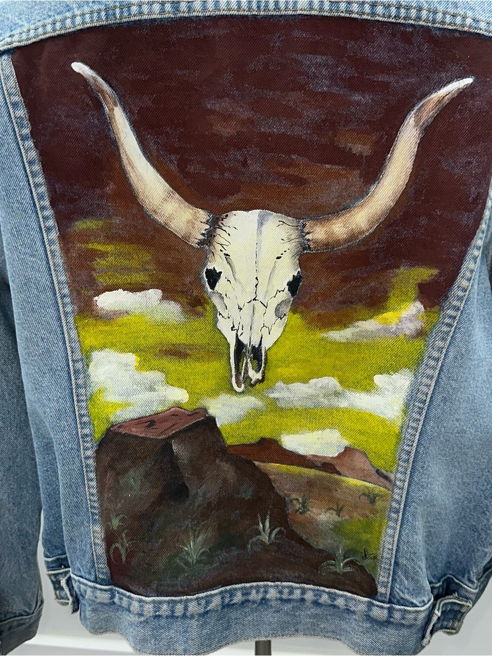 Vintage Reworked Levi's Denim Jacket Hand Painted Desert Steer Skull Mens Large - Picture 2 of 16